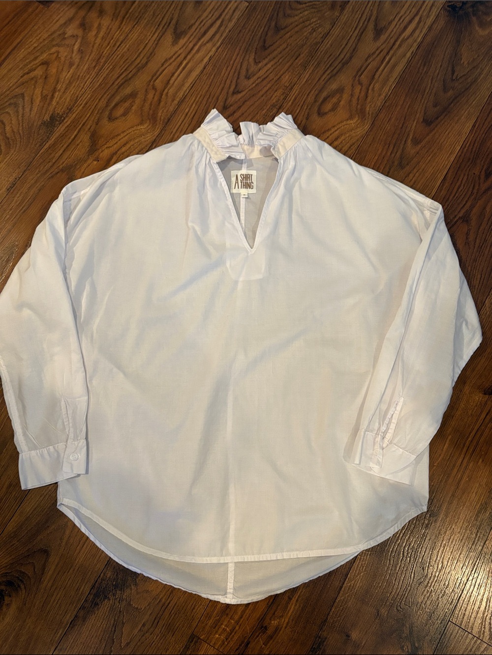 A Shirt Thing Women’s White Ruffle Collar Long-Sleeve Shirt